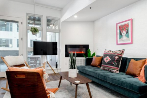 Bright Boho Loft - Huge Private Outdoor Deck - RiNo